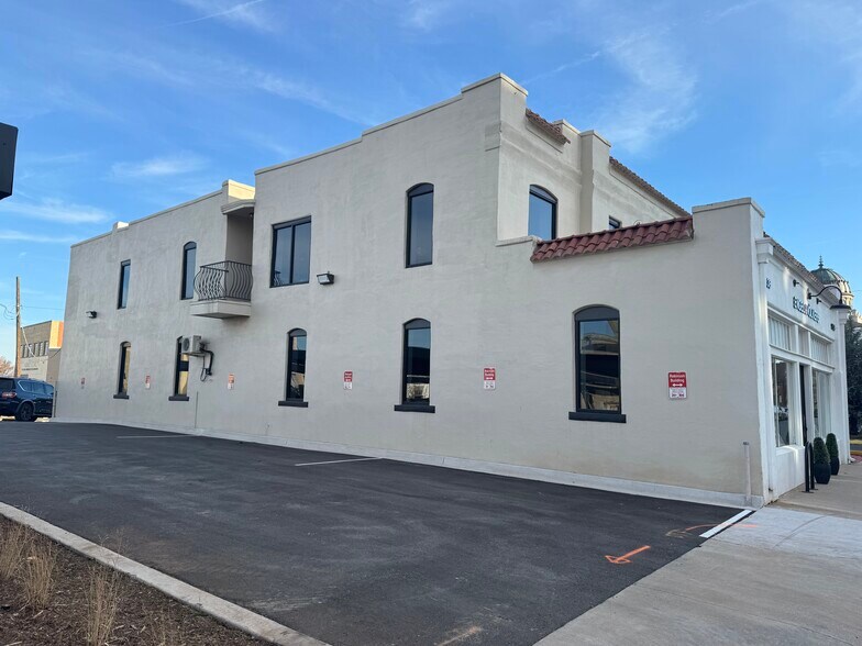 More Photos Of 1138 N Robinson Ave, Oklahoma City Office For Sale