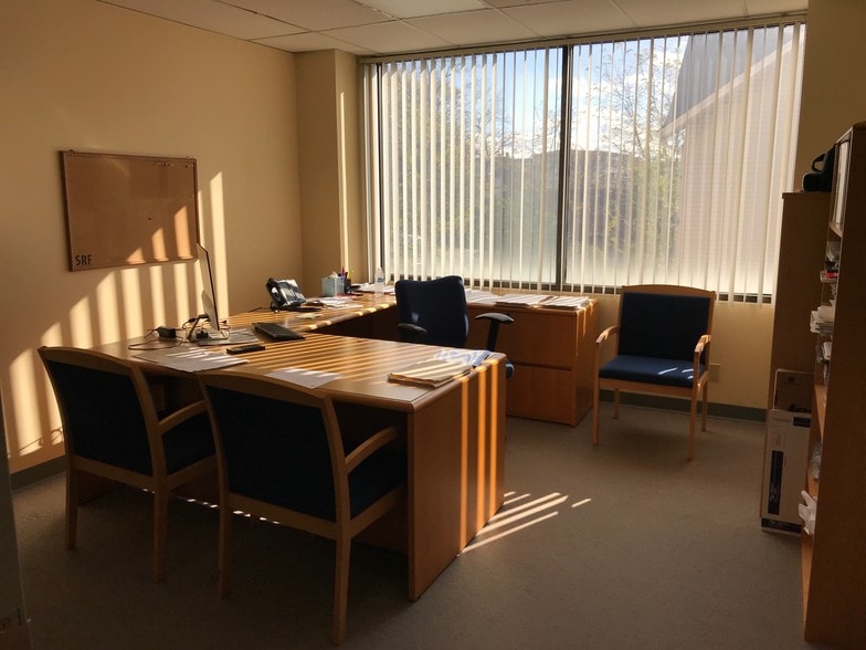 More Photos Of 108 Main St, Norwalk Medical For Lease