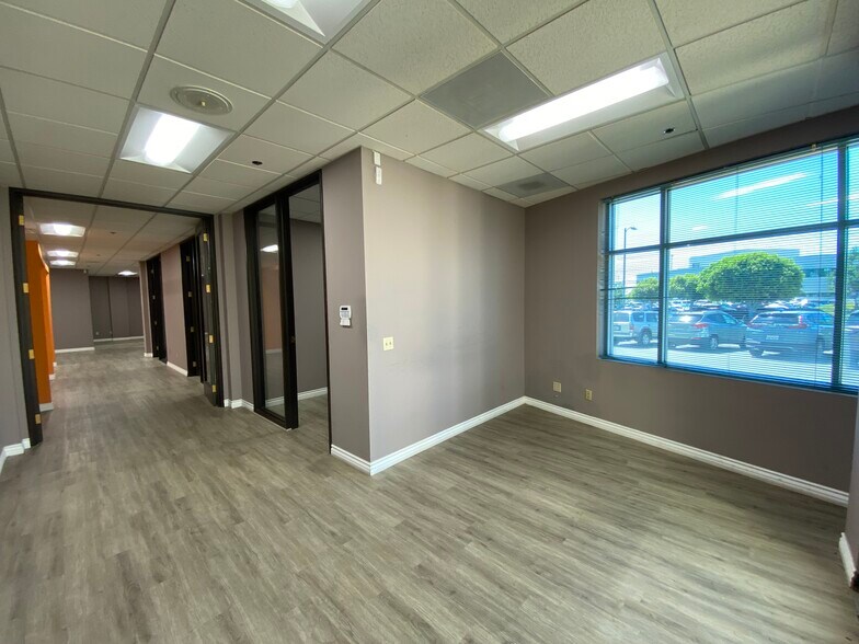 More Photos Of 13120 Telfair Ave, Sylmar Warehouse For Lease