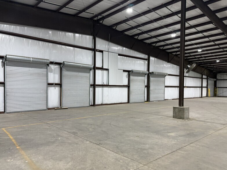 More Photos Of 60063 Puckett Dr, Amory Manufacturing For Lease