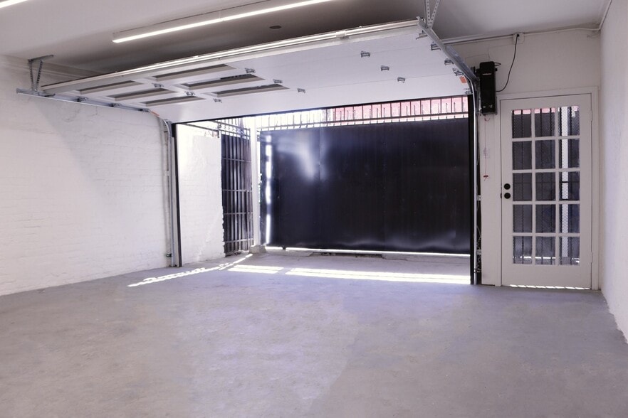 More Photos Of 2710 S San Pedro, Los Angeles Warehouse For Lease