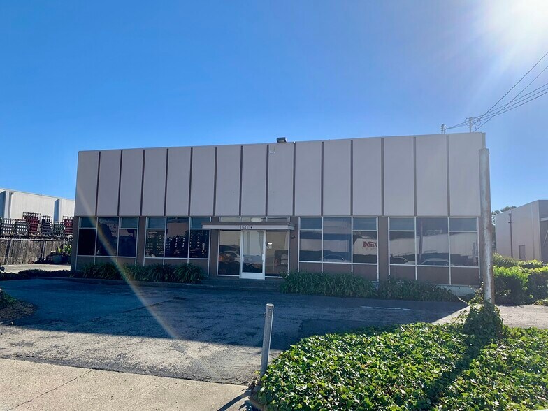 More Photos Of 150 W Harris Ave, South San Francisco Manufacturing For Lease