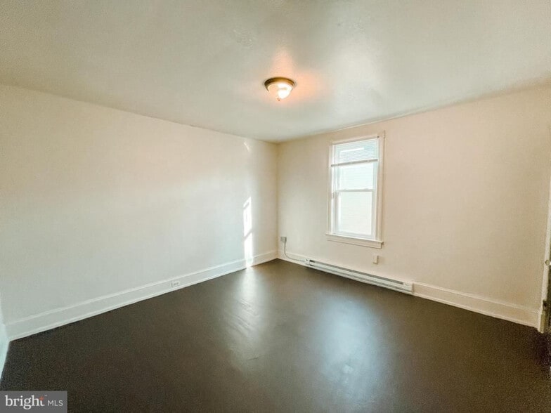 More Photos Of 228-230 Summit Ave, Hagerstown Apartments For Sale