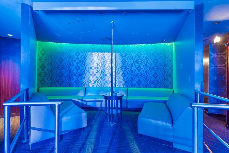 More Photos Of 4636 Wynn Rd, Las Vegas Bar For Lease