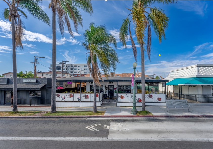 More Photos Of 2730 University Ave, San Diego Restaurant For Sale