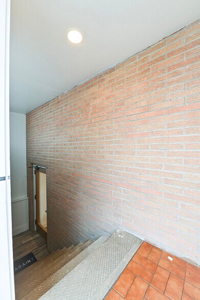 More Photos Of 5519 Northwest Radial Hwy, Omaha Medical For Sale