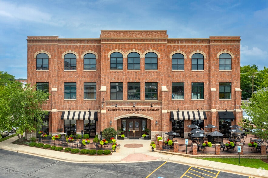 More Photos Of 110 N Brockway St, Palatine Office For Lease