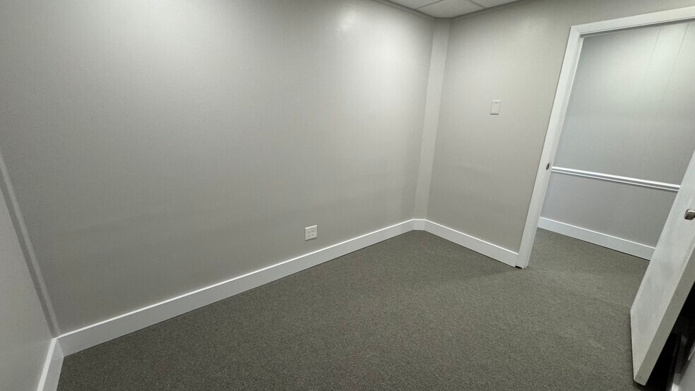 More Photos Of 210 Prospect Ave, Phillipsburg Office For Sale