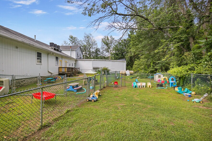 More Photos Of 1129 Route 169, Woodstock Schools For Sale