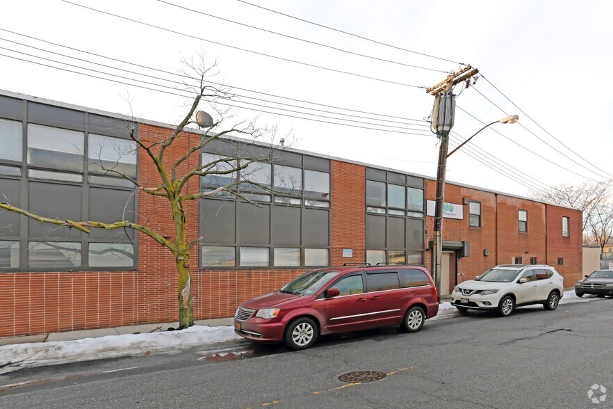 More Photos Of 153-04 Rockaway Blvd, Jamaica Warehouse For Lease