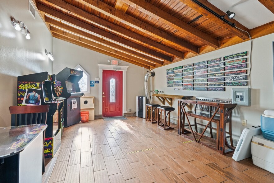 More Photos Of 312 E Tarpon Ave, Tarpon Springs Medical For Sale