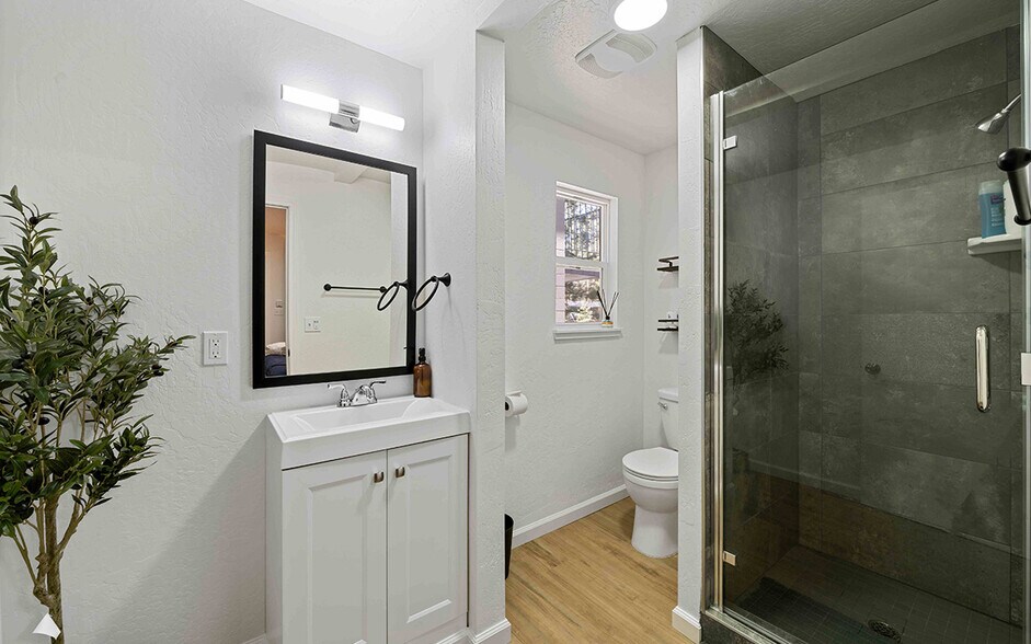 More Photos Of 3918 Pioneer Trl, South Lake Tahoe Hotel For Sale