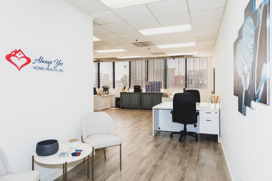 More Photos Of 111 N Jackson St, Glendale Office For Sale