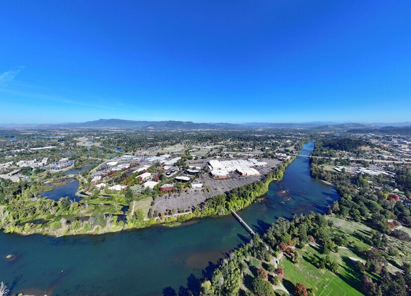 More Photos Of Valley River Center, Eugene Land For Sale