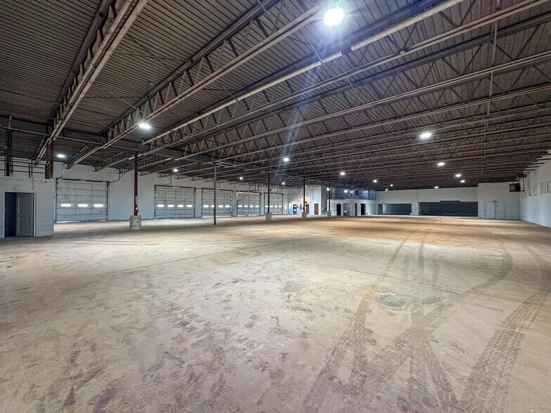 More Photos Of 3418 W Highway 80, Big Spring Warehouse For Lease