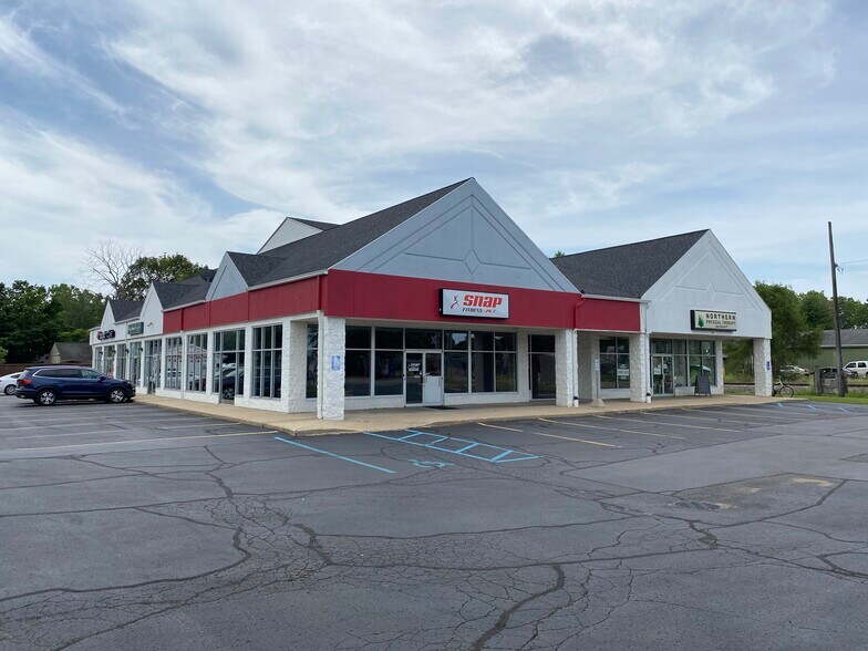 More Photos Of 703-707 W Superior St, Wayland Freestanding For Lease