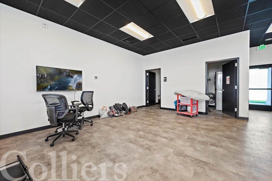 More Photos Of 2032 Highland Ave E, Twin Falls Warehouse For Lease