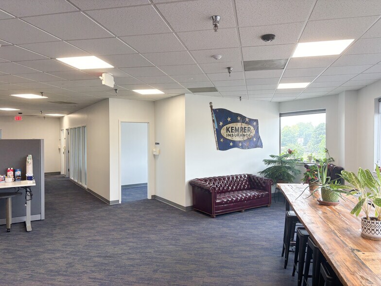 More Photos Of 400 N High St, Muncie Office For Sale