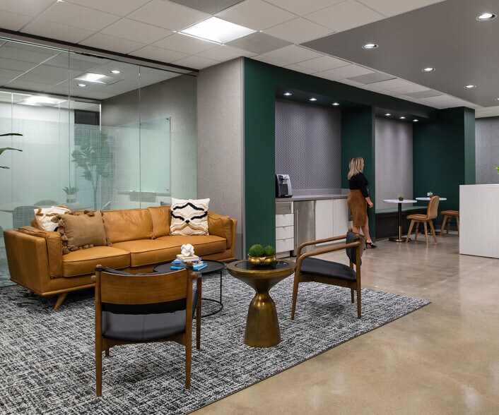 More Photos Of 1601 Industrial Blvd, Sugar Land Medical For Lease