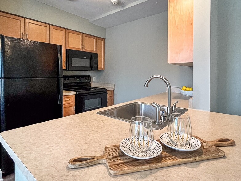 More Photos Of 290 Exchange Blvd, Rochester Apartments For Lease