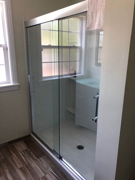 More Photos Of 10404 Foothill Blvd, Lake View Terrace Specialty For Sale