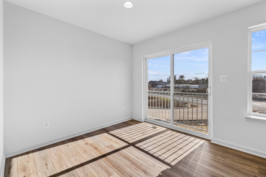 More Photos Of Peleton St., Hagerstown Apartments For Sale