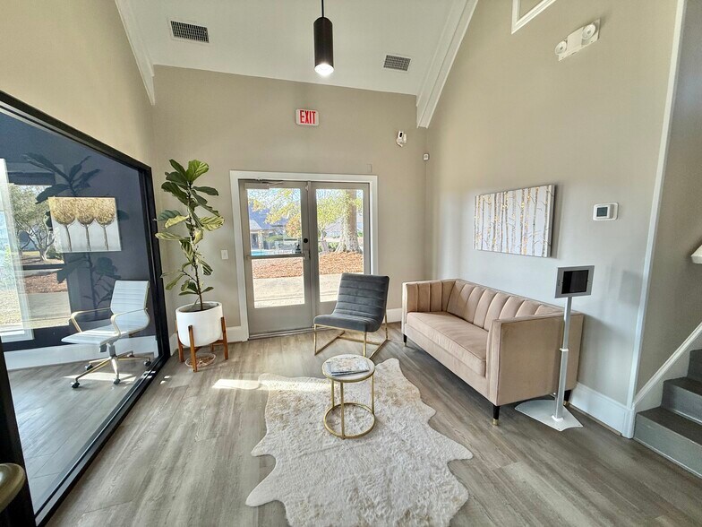 More Photos Of 204 Griffin Park Dr, Birmingham Office For Sale