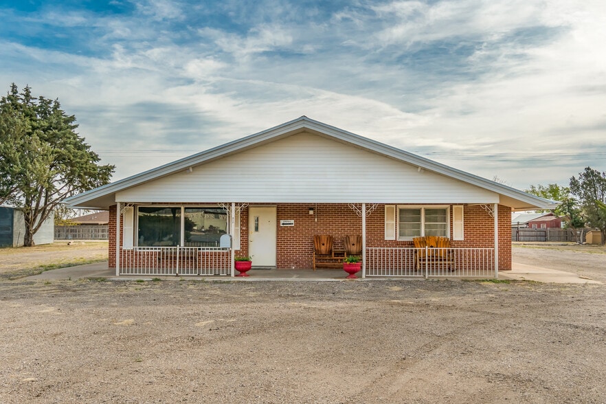 More Photos Of 912 N Hwy 87, Tulia Hotel For Sale