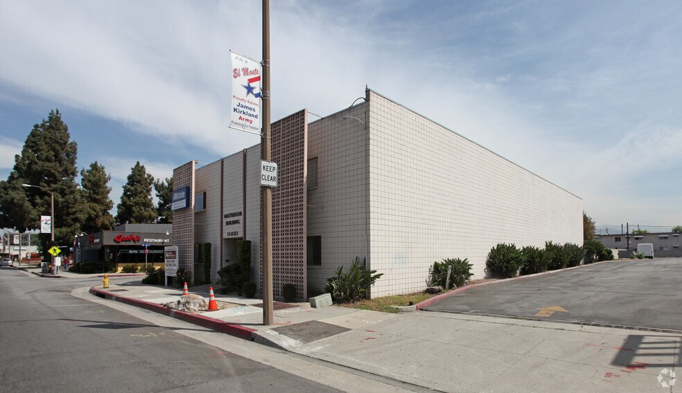 More Photos Of 11401 Valley Blvd, El Monte Office Residential For Lease