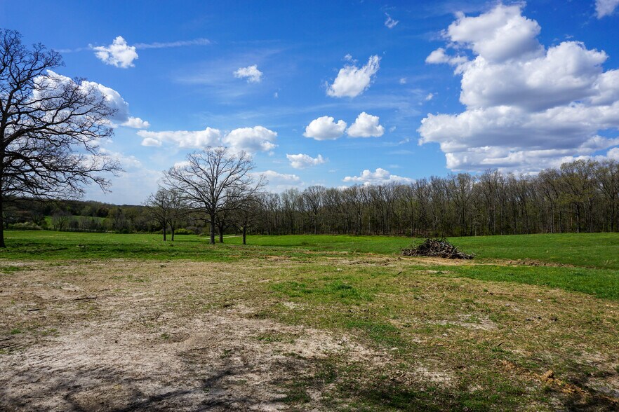 More Photos Of 18626 County Road 1000, Saint James Flex For Sale