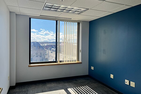 More Photos Of 30 Main St, Burlington Office For Lease