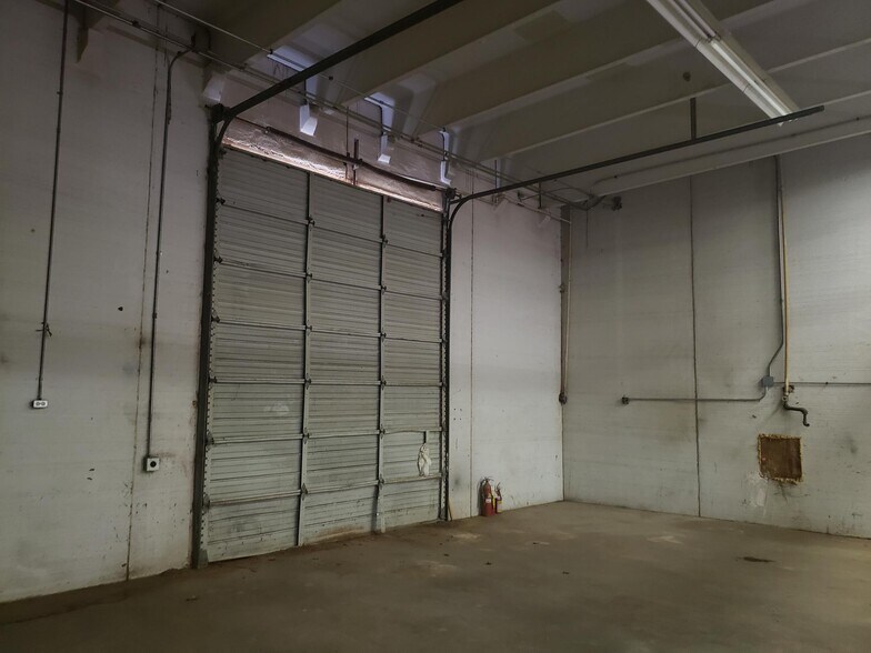 More Photos Of 8189 U.S. Highway 70, Waurika Office For Sale