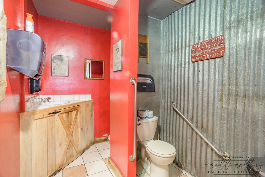 More Photos Of 197 W 200 S, Parowan Restaurant For Sale