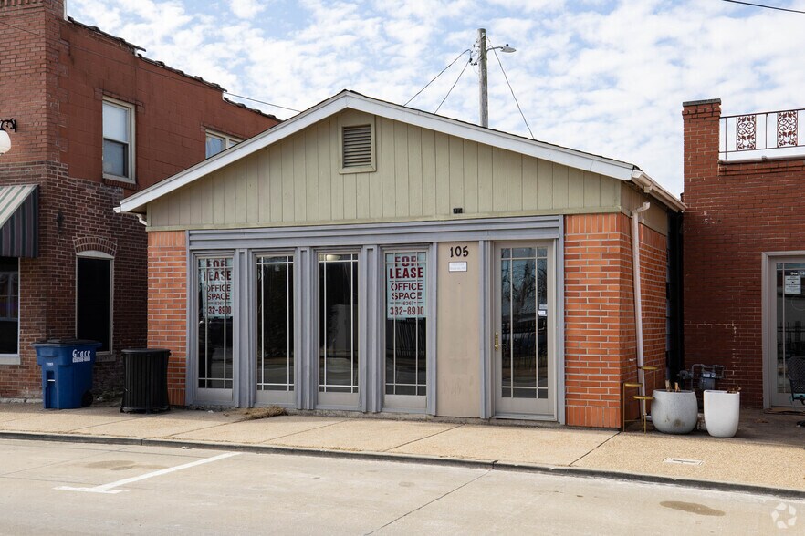 Primary Photo Of 105 S Linn Ave, Wentzville Coworking Space