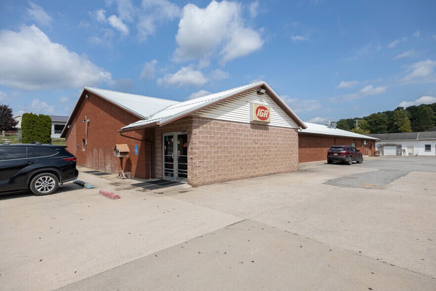 More Photos Of 88 Rock Cave Rd, Rock Cave Flex For Sale