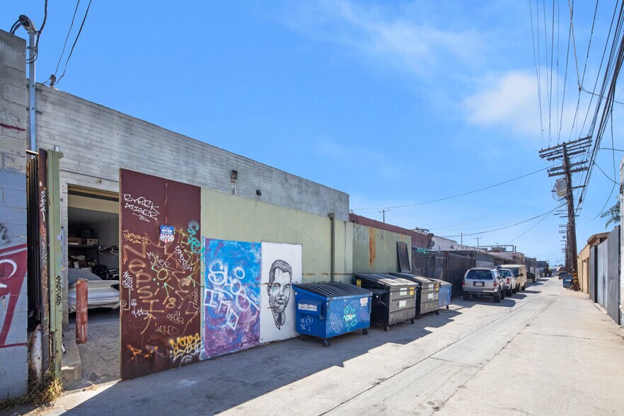More Photos Of 5017 Exposition Blvd, Los Angeles Office Residential For Lease