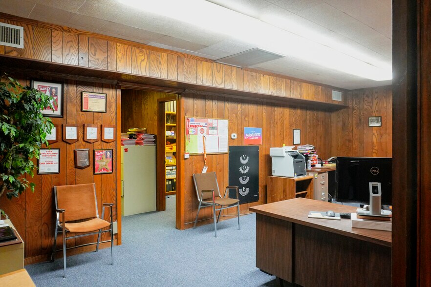 More Photos Of 1210 S Staples St, Corpus Christi Office For Sale