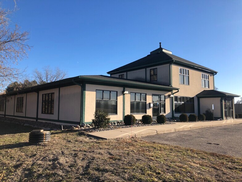 More Photos Of 14735 NE Highway 65 St, Andover Office For Sale