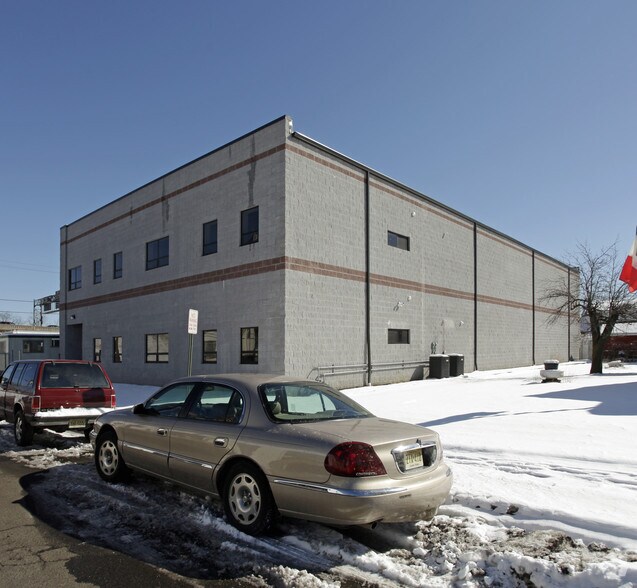 Primary Photo Of 5 E 1st St, Clifton Warehouse For Lease