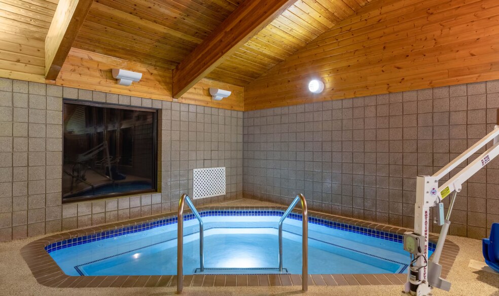 More Photos Of 110 Belmont Ln, Jackson Hotel For Sale