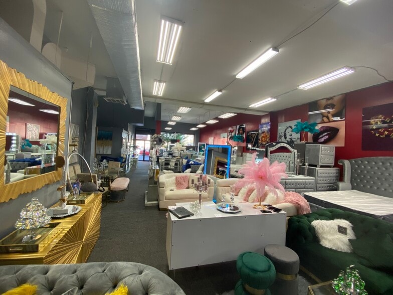 More Photos Of 2520-2522 N Broad St, Philadelphia Showroom For Sale