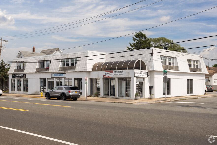 Primary Photo Of 99-105 W Hoffman Ave, Lindenhurst Storefront Retail Residential For Sale