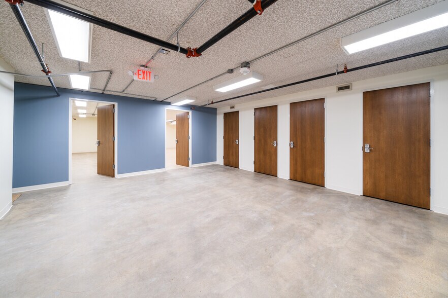 More Photos Of 6301 Gaston Ave, Dallas Coworking Space