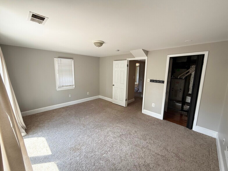 More Photos Of 7507 Dartmouth Ave, College Park Apartments For Sale