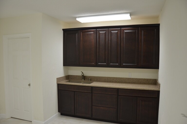 More Photos Of 3875 Nova Rd, Port Orange Medical For Lease