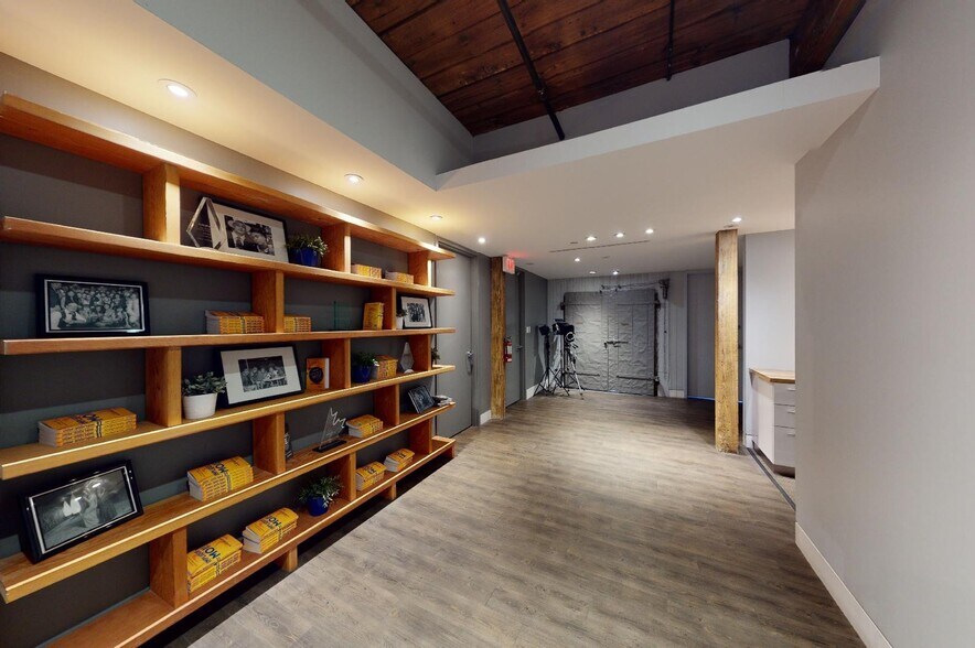 More Photos Of 272 Richmond St E, Toronto Office For Lease
