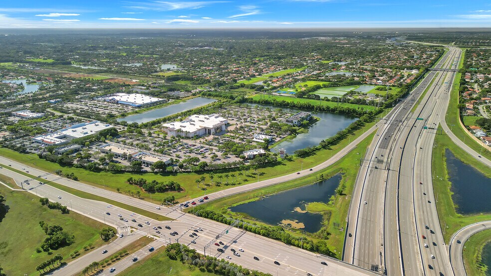 More Photos Of 15601 Sheridan St, Davie Unknown For Lease