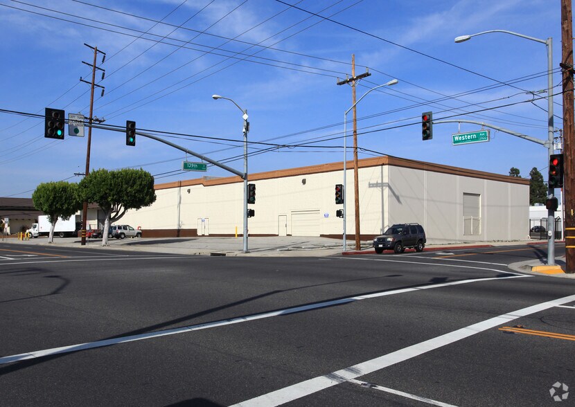 More Photos Of 13720 S Western Ave, Gardena Warehouse For Lease