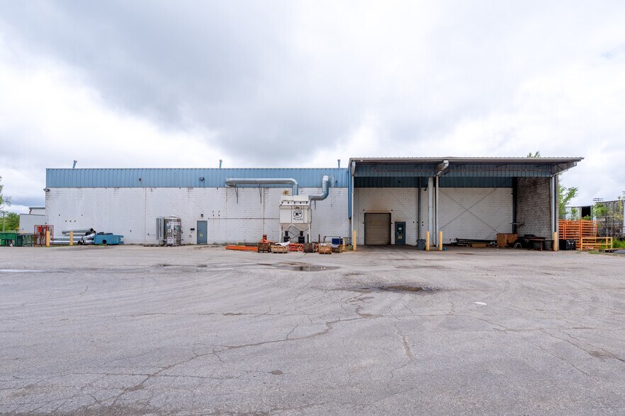 More Photos Of 10 Spalding Dr, Brantford Industrial For Sale
