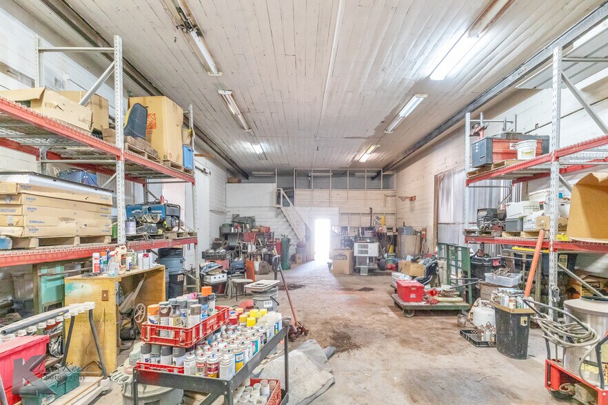More Photos Of 1901 Cottonwood St, Abilene Industrial For Sale